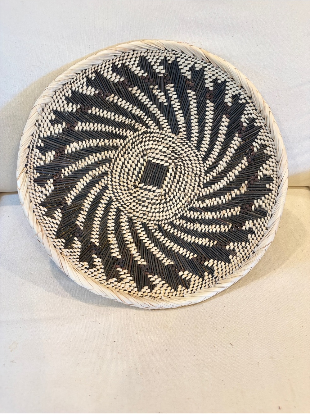 NEW African Woven Basket. Tonga people of Zambia 14” Across